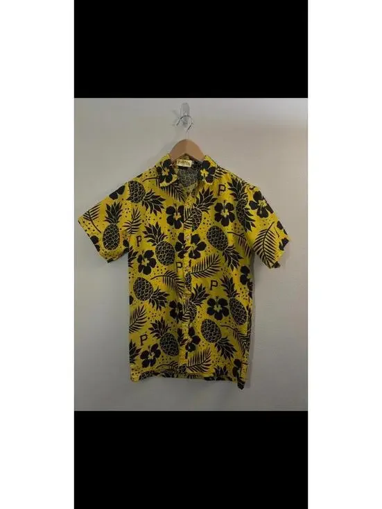 Pittsburgh Pirates Baseball Hawaiian Button Shirt Size Small - Picture 1 of 5